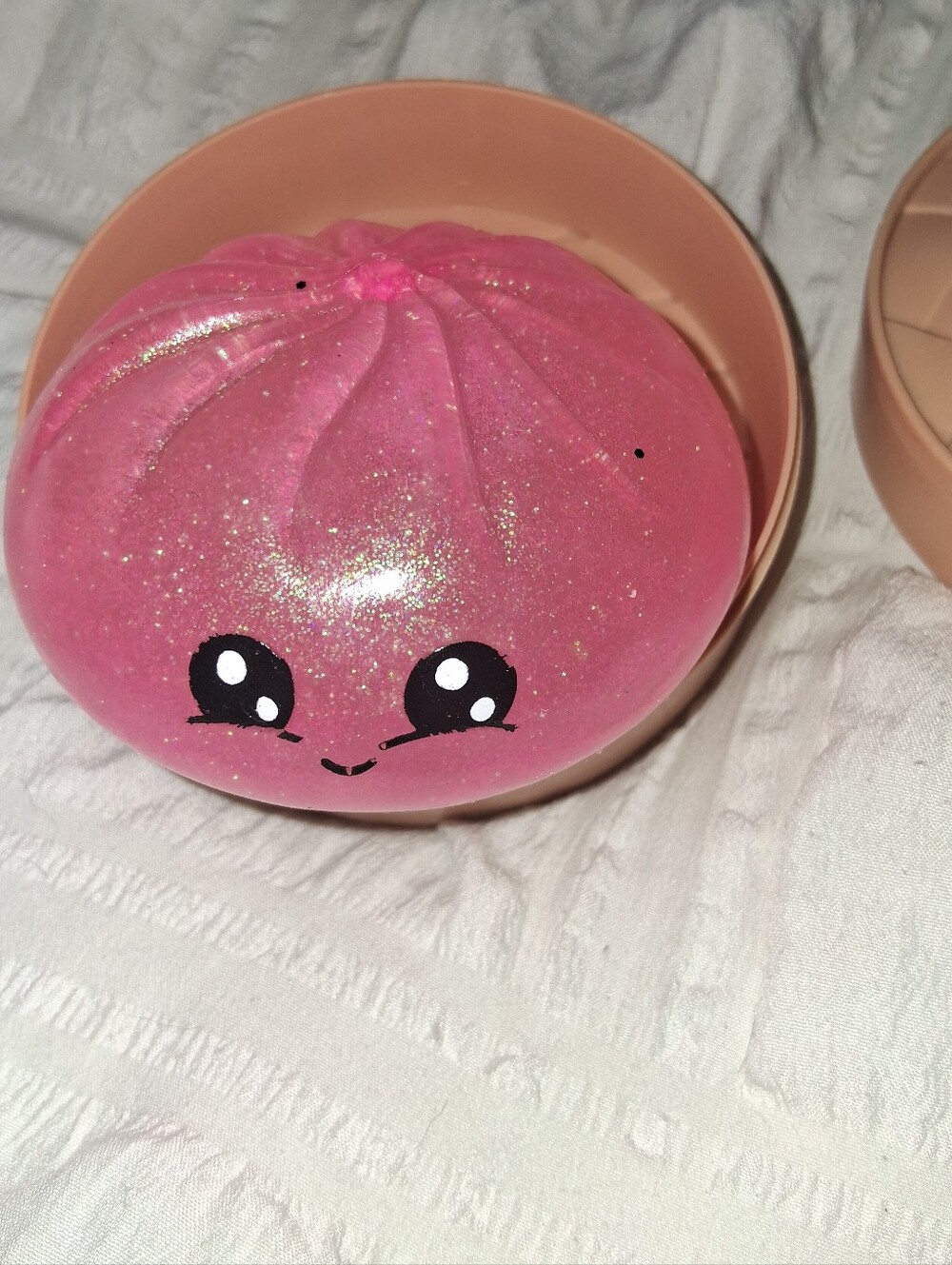 DUMPLING, SPRINKLE MYSTERY PINK GLITTER! NEW IN BOX! Squishy Bun
